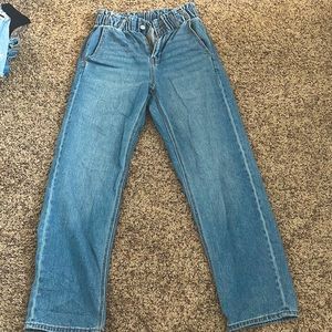 AMERICAN EAGLE OUTFITTERS! BRAND NEW! size 4.